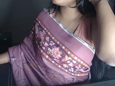 Snapshot of DevilErin chatting on December 17, 9:10 pm DevilErin online show from December 17, 9:10 pm