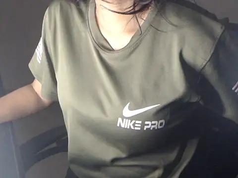 Snapshot of DevilErin chatting on January 17, 3:50 pm DevilErin online show from January 17, 3:50 pm