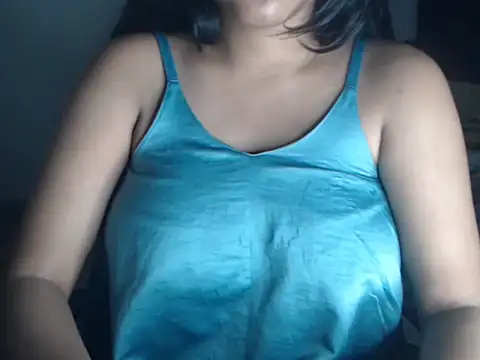 Snapshot of DevilErin chatting on March 4, 8:26 pm DevilErin online show from March 4, 8:26 pm