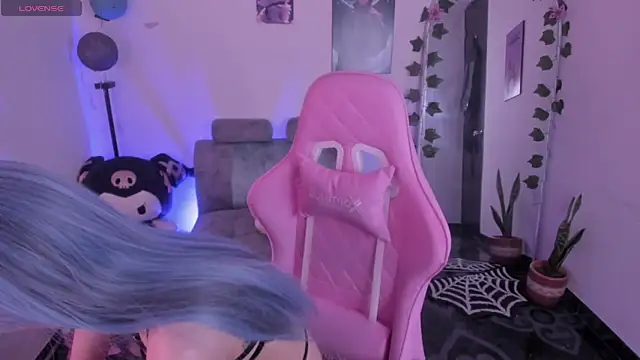 cami mila9 online show from October 30, 9:15 pm