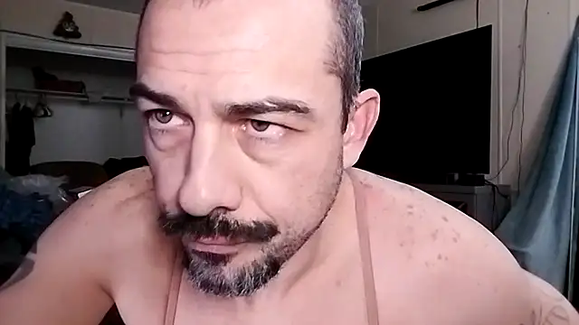 Snapshot of MasterJizzJunky chatting on December 4, 11:08 am MasterJizzJunky online show from December 4, 11:08 am