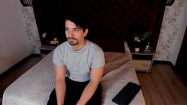 Snapshot of Ian_Daviz chatting on October 8, 11:52 am Ian Daviz online show from October 8, 11:52 am