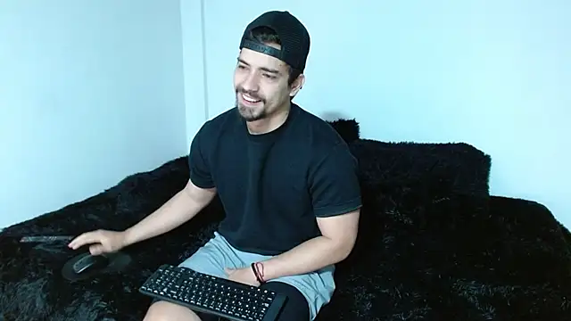 Snapshot of Ian_Daviz chatting on November 4, 3:49 am Ian Daviz online show from November 4, 3:49 am