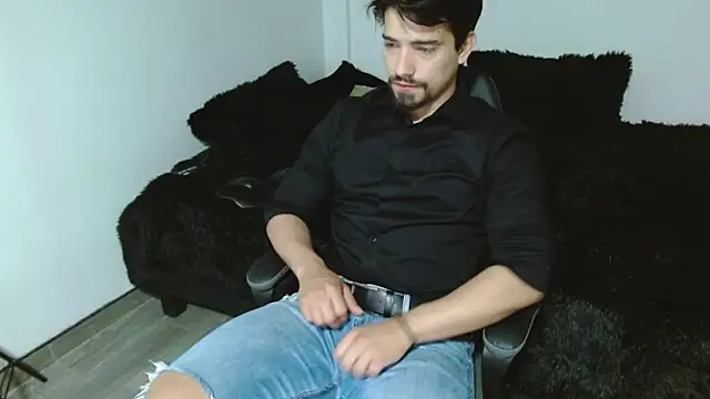 Snapshot of Ian_Daviz chatting on November 13, 3:33 pm Ian Daviz online show from November 13, 3:33 pm