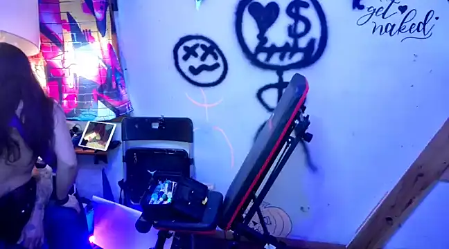 KRYZTALYNXXX online show from January 1, 1:59 pm