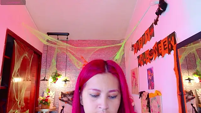 meghan nill online show from October 22, 2:56 am