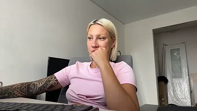 AnneBall online show from July 15, 9:58 am