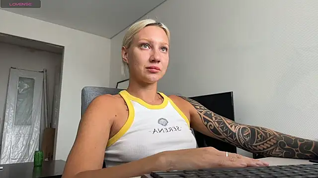 AnneBall online show from July 17, 8:32 am