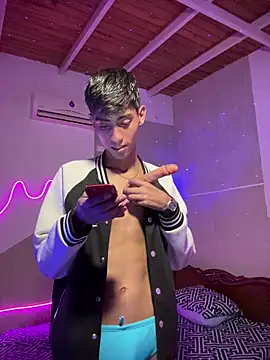 Mauuu18 online show from October 18, 2:36 am