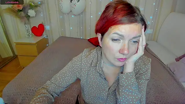 Snapshot of Katherine_Fox chatting on February 24, 4:36 pm Katherine Fox online show from February 24, 4:36 pm