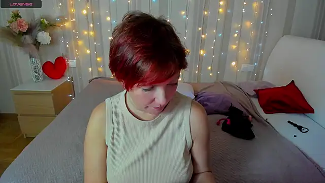 Snapshot of Katherine_Fox chatting on March 1, 9:40 am Katherine Fox online show from March 1, 9:40 am