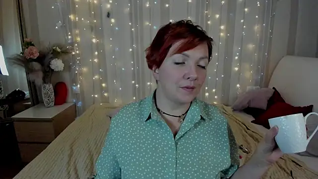 Snapshot of Katherine_Fox chatting on March 15, 3:37 pm Katherine Fox online show from March 15, 3:37 pm