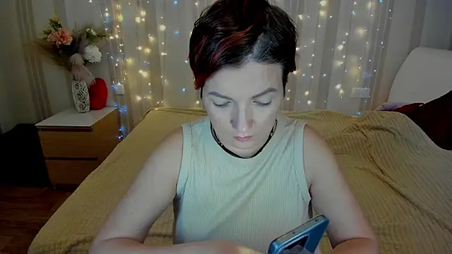 Snapshot of Katherine_Fox chatting on March 21, 8:17 am Katherine Fox online show from March 21, 8:17 am