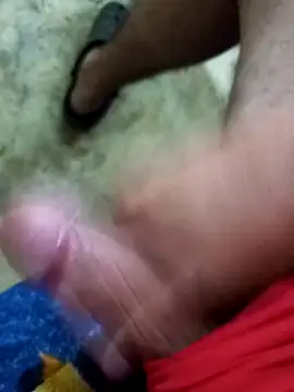 Snapshot of manuelmen211 chatting on February 22, 3:07 am manuelmen211 online show from February 22, 3:07 am