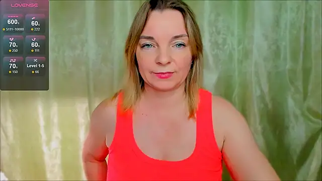 Snapshot of Regina__blue chatting on February 19, 7:38 pm Regina blue online show from February 19, 7:38 pm