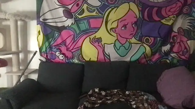 Snapshot of SpunCandy chatting on November 27, 9:55 am SpunCandy online show from November 27, 9:55 am