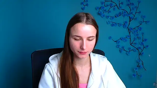 Eva Janee online show from June 17, 5:43 am