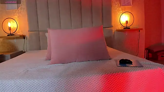 Amy-Saenz online show from October 16, 4:08 pm