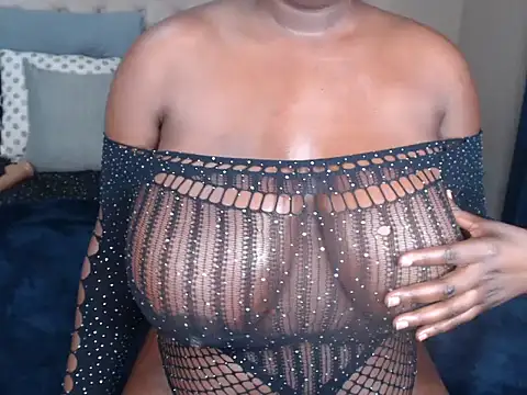 Snapshot of BlackJaguar30 chatting on March 17, 3:57 am BlackJaguar30 online show from March 17, 3:57 am