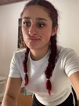 hannaa brown online show from January 31, 8:33 pm