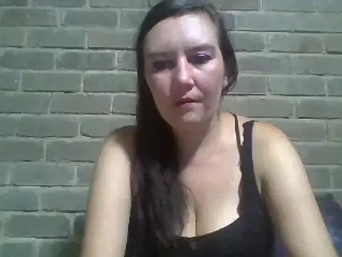 Snapshot of EksJouneMwah chatting on January 10, 11:22 am EksJouneMwah online show from January 10, 11:22 am
