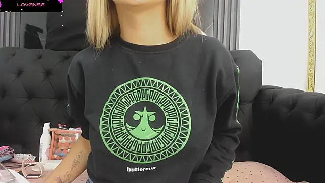 EvaaLovia1 online show from October 21, 1:34 pm