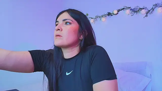 Amara vega online show from April 17, 2:09 pm