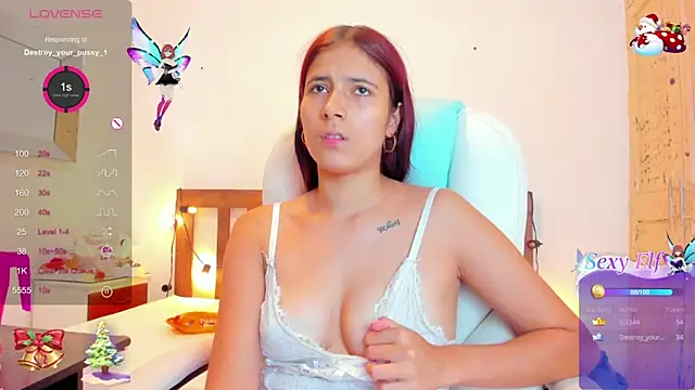 Snapshot of Dalila-1x chatting on December 21, 2:41 am Dalila-1x online show from December 21, 2:41 am