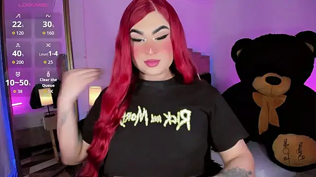 Snapshot of alexia_mattel chatting on December 14, 8:02 pm alexia mattel online show from December 14, 8:02 pm