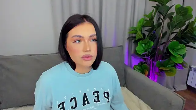 sexyangeloux online show from April 15, 9:59 pm