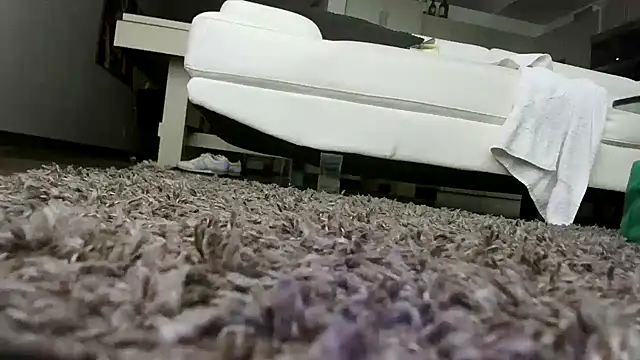 Snapshot of longthicknslick chatting on February 16, 8:05 pm longthicknslick online show from February 16, 8:05 pm