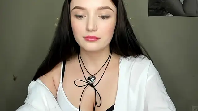 Snapshot of EvaaMillerr99 chatting on December 16, 9:52 pm EvaaMillerr99 online show from December 16, 9:52 pm