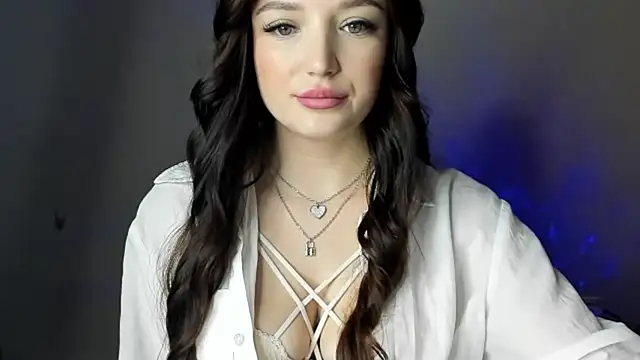 Snapshot of EvaaMillerr99 chatting on February 6, 1:54 pm EvaaMillerr99 online show from February 6, 1:54 pm