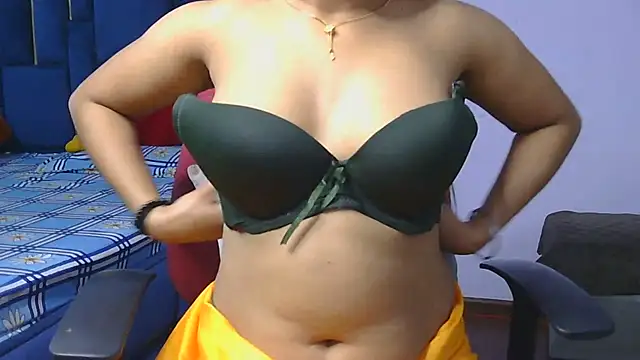Snapshot of Sexysiya8 chatting on February 2, 6:42 pm Sexysiya8 online show from February 2, 6:42 pm