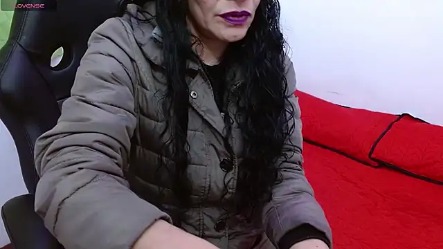 AlexandraJones  online show from October 20, 3:07 am