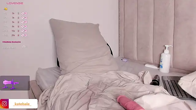 Kate bale online show from December 6, 11:25 pm