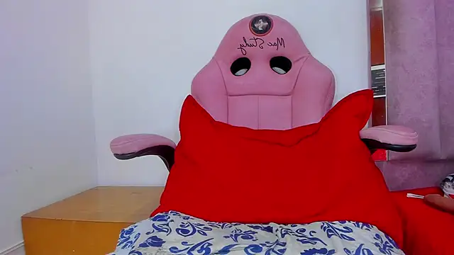 Snapshot of anisha_x chatting on March 18, 10:37 pm anisha x online show from March 18, 10:37 pm