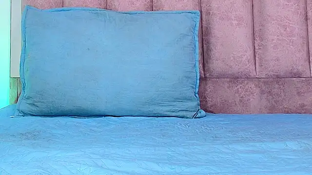 Snapshot of anisha_x chatting on September 12, 7:14 pm anisha x online show from September 12, 7:14 pm