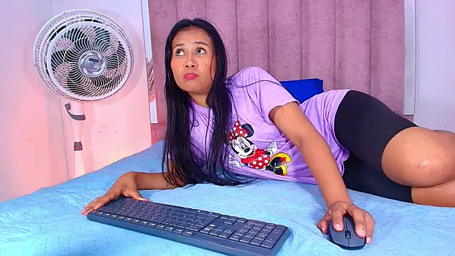 Snapshot of anisha_x chatting on September 17, 7:26 pm anisha x online show from September 17, 7:26 pm