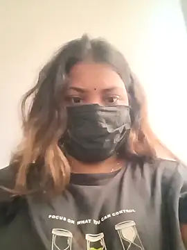 Snapshot of Hotmilfxox chatting on December 4, 2:53 am Hotmilfxox online show from December 4, 2:53 am