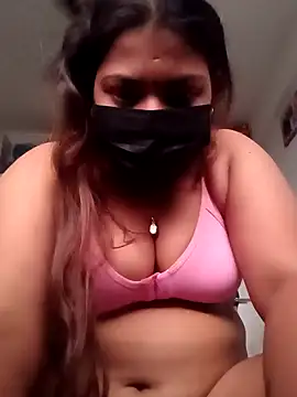 Snapshot of Hotmilfxox chatting on December 22, 1:55 am Hotmilfxox online show from December 22, 1:55 am