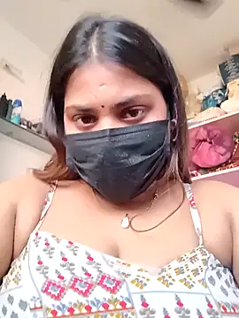 Snapshot of Hotmilfxox chatting on January 6, 11:29 am Hotmilfxox online show from January 6, 11:29 am