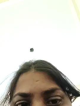 Snapshot of Hotmilfxox chatting on April 5, 7:44 pm Hotmilfxox online show from April 5, 7:44 pm