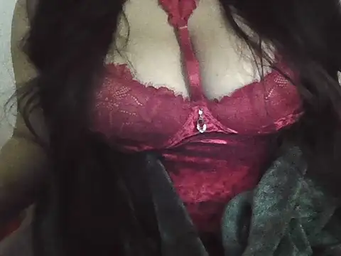 JulieJoe  online show from November 15, 8:33 am