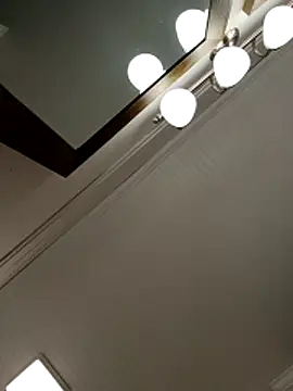 J83560Jason online show from March 8, 2:10 pm