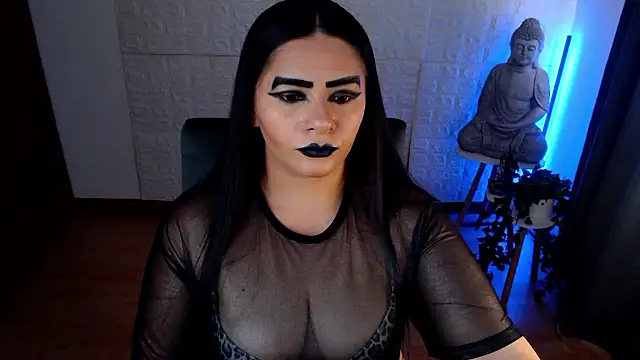 GODDESS EVANS online show from December 5, 8:11 pm