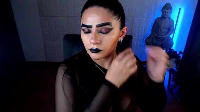 GODDESS EVANS online show from December 17, 10:32 pm