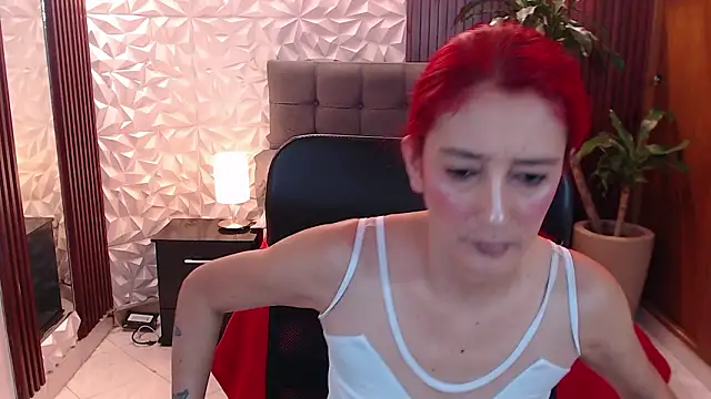 Snapshot of Ruby_Your_Milf chatting on February 27, 7:14 pm Ruby Your Milf online show from February 27, 7:14 pm