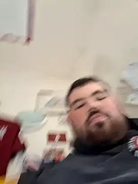 Snapshot of thefrenchhogan29 chatting on October 4, 12:58 pm thefrenchhogan29 online show from October 4, 12:58 pm