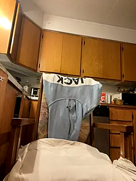 Frenchpoo online show from September 19, 6:37 am